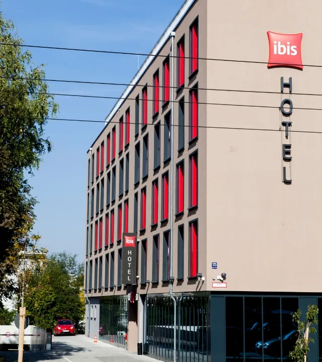 JFB Projekte - 5 Hotel Ibis München